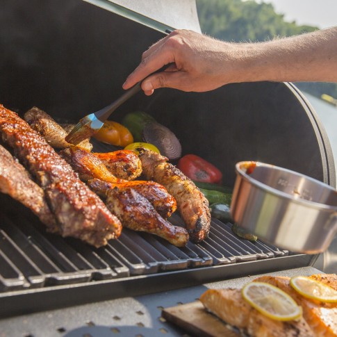 Угольный барельный гриль-коптильня Broil-King Regal OFFSET 400 в Новороссийске